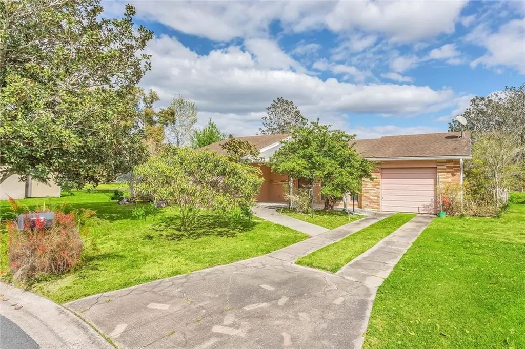 85 Alderwood Drive Kissimmee FL 34743