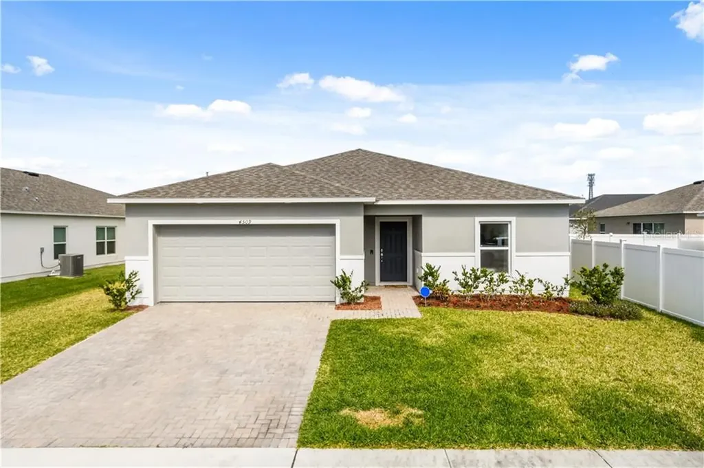 4509 Lake Russell Road Kissimmee FL 34746