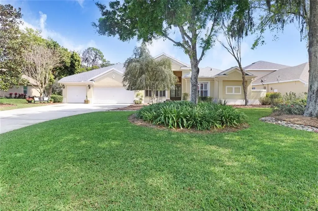 2206 Clubhouse Drive Plant City FL 33566