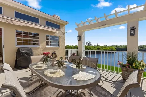 31 Franklin Court S St Petersburg FL 33711