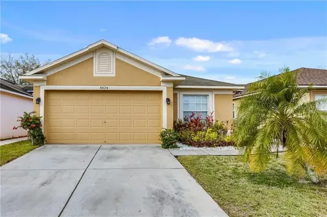 4424 Country Hills Boulevard Plant City FL 33563