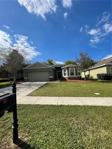 4804 Grassy Knoll Drive Tavares FL 32778