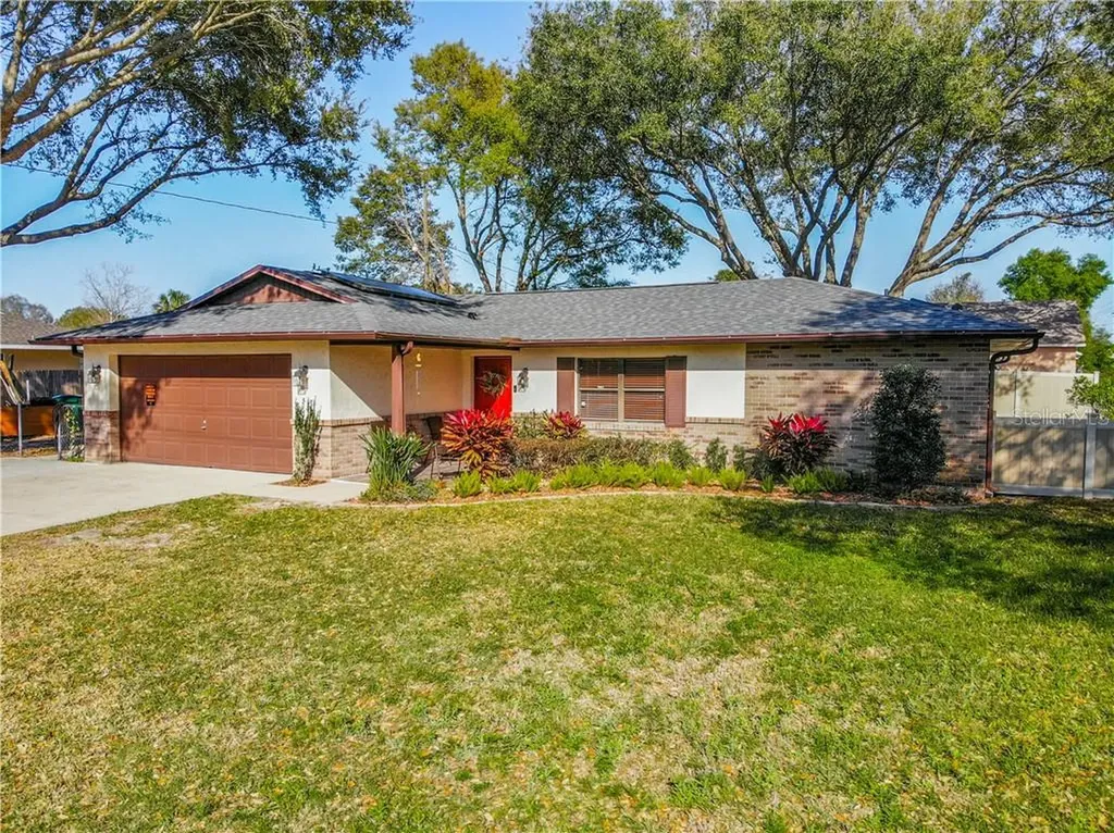 601 Staffordshire Avenue Deltona FL 32738