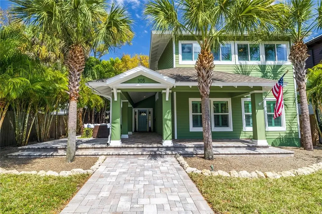 305 6th Avenue N St Petersburg FL 33701