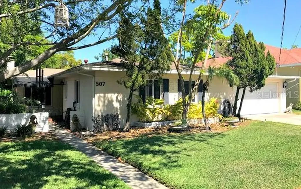 507 Suwanee Circle Tampa FL 33606
