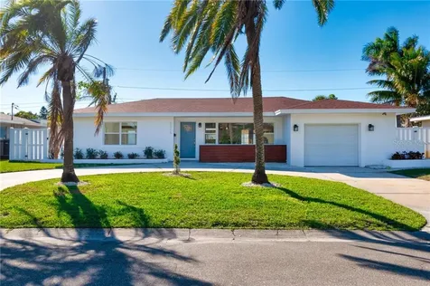 2315 S Shore Drive SE St Petersburg FL 33705