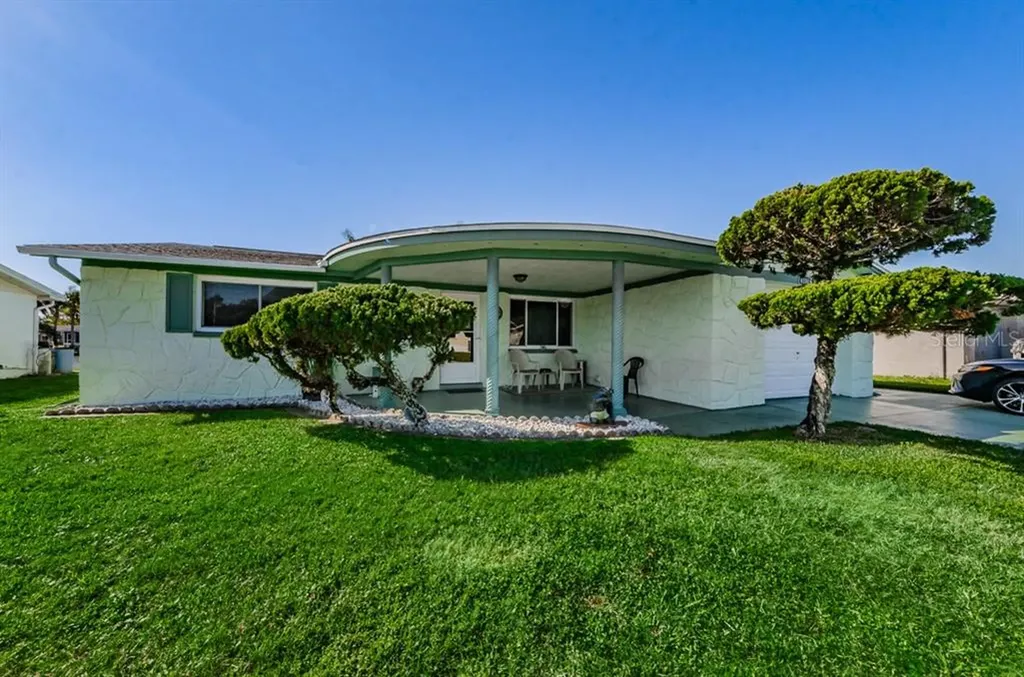 4100 Sunray Drive Holiday FL 34691