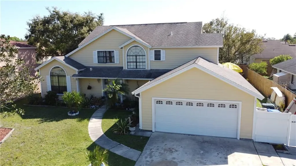 2331 Hidden Lake Street Kissimmee FL 34741