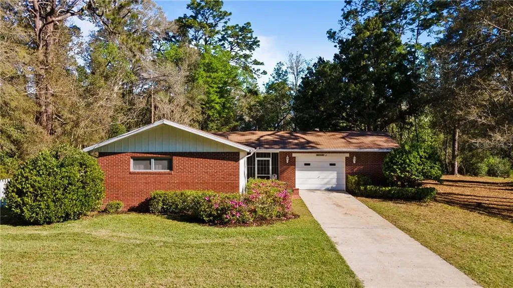 20585 SW Robin Drive Dunnellon FL 34431