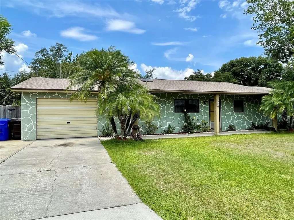 806 N Palm Avenue Kissimmee FL 34741