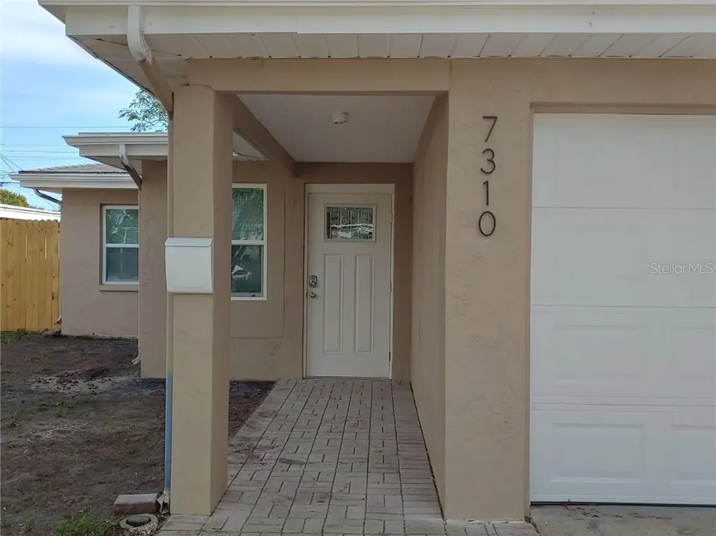 7310 34th Avenue N St Petersburg FL 33710