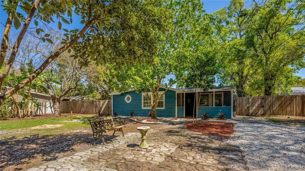 1231 Myrtle Street Orlando FL 32807