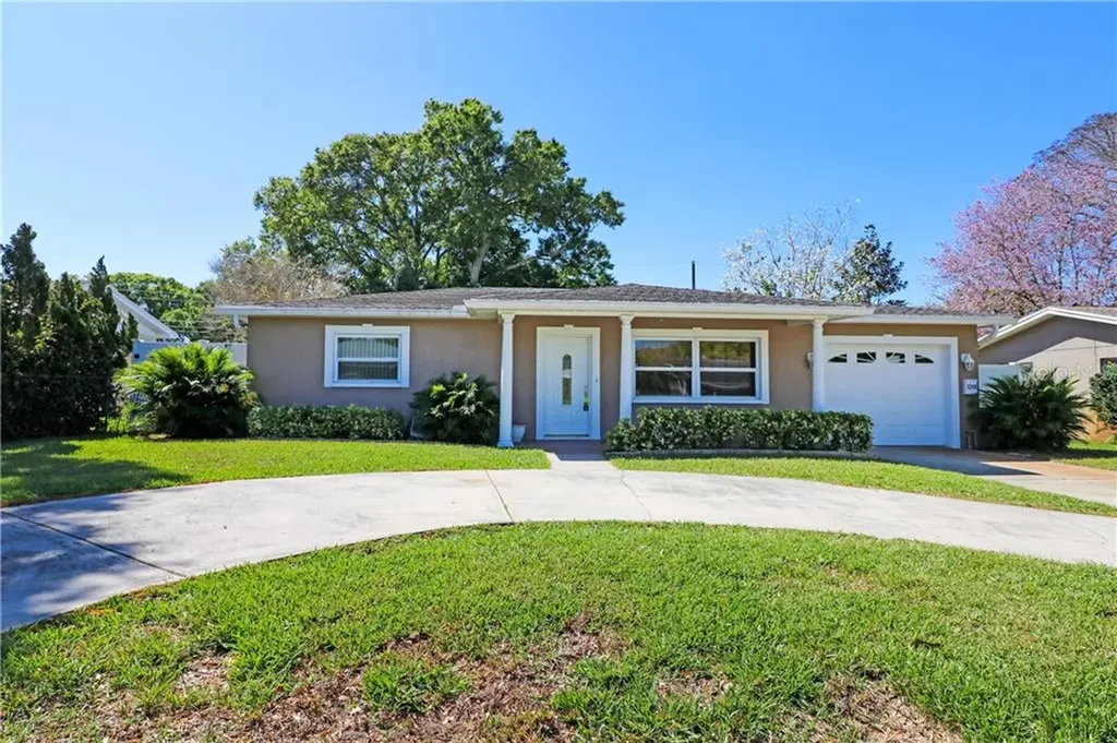 5246 27th Avenue N St Petersburg FL 33710