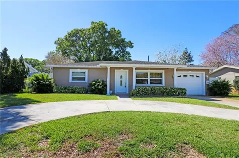 5246 27th Avenue N St Petersburg FL 33710