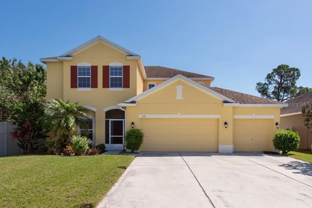 1519 Yale Castle Court Ruskin FL 33570
