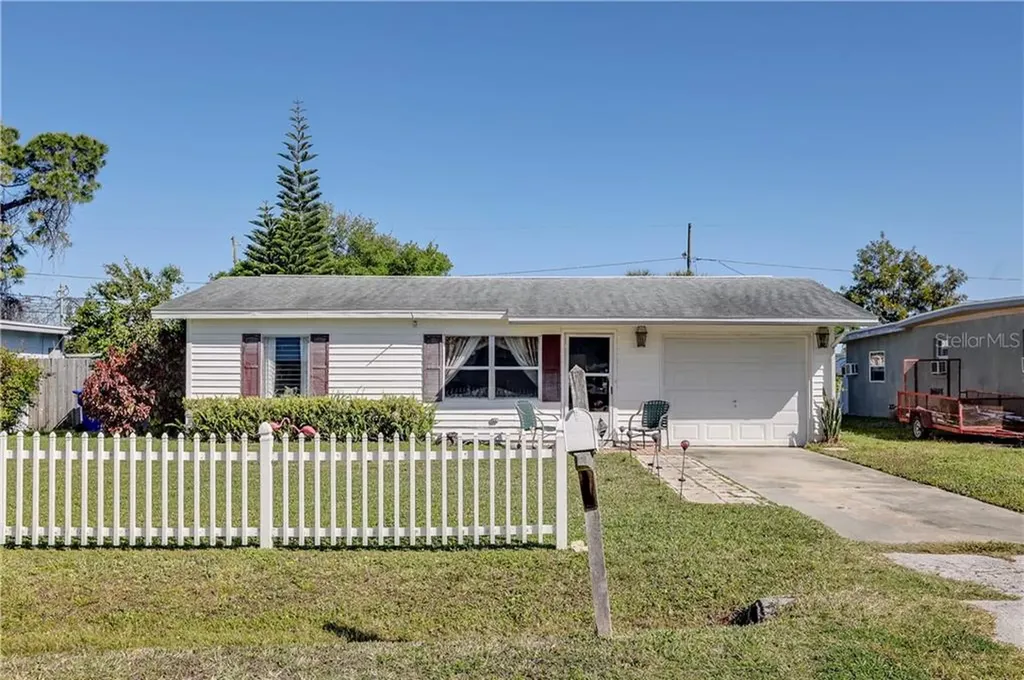 7415 41st Avenue N St Petersburg FL 33709