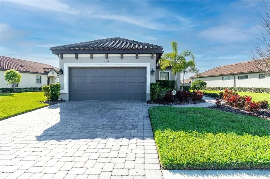 4705 Alexandria Court Palmetto FL 34221