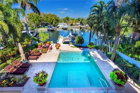5341 Bayou Grande Boulevard NE St Petersburg FL 33703