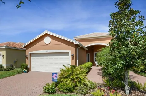4944 Marble Springs Circle Wimauma FL 33598