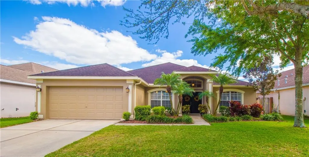 8213 Canyon Creek Way Tampa FL 33647