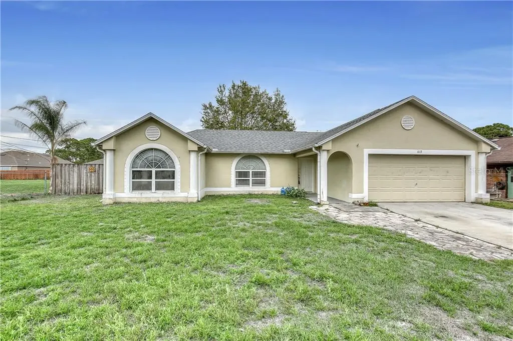 613 Antigua Street NE Palm Bay FL 32907
