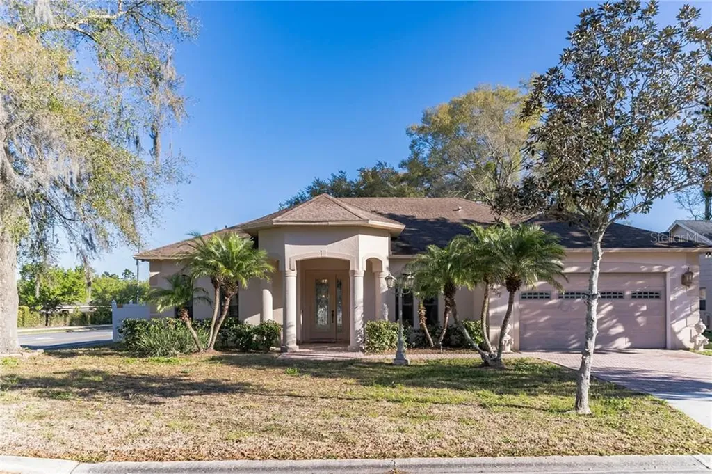 2297 Lake Francis Drive Apopka FL 32712