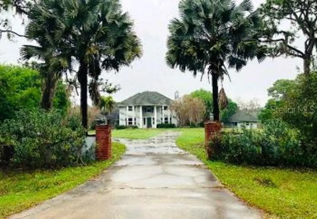 7301 S Gator Creek Boulevard Sarasota FL 34241