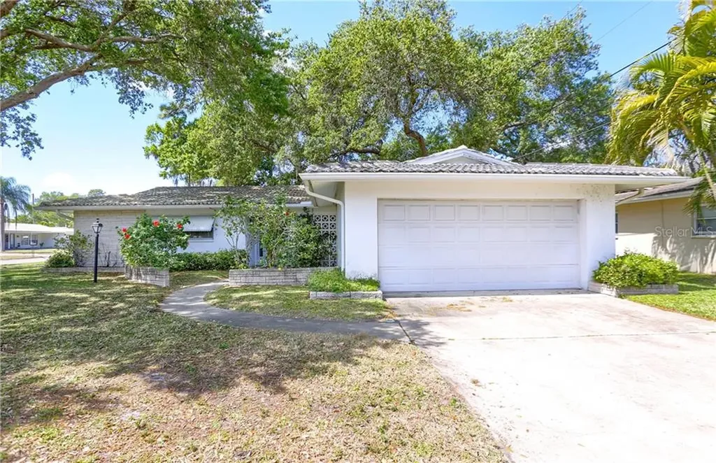 472 E Park Drive Largo FL 33771