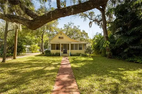 609 Bay Avenue Clearwater FL 33756