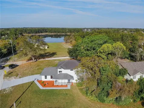 504 Battersea Avenue Deltona FL 32738
