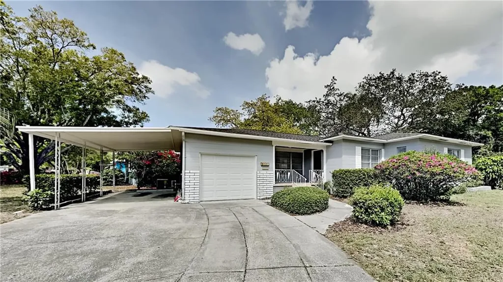 4601 25th Avenue N St Petersburg FL 33713