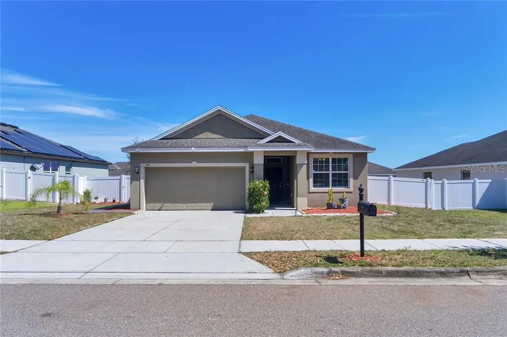 140 Highland Meadows Street Davenport FL 33837