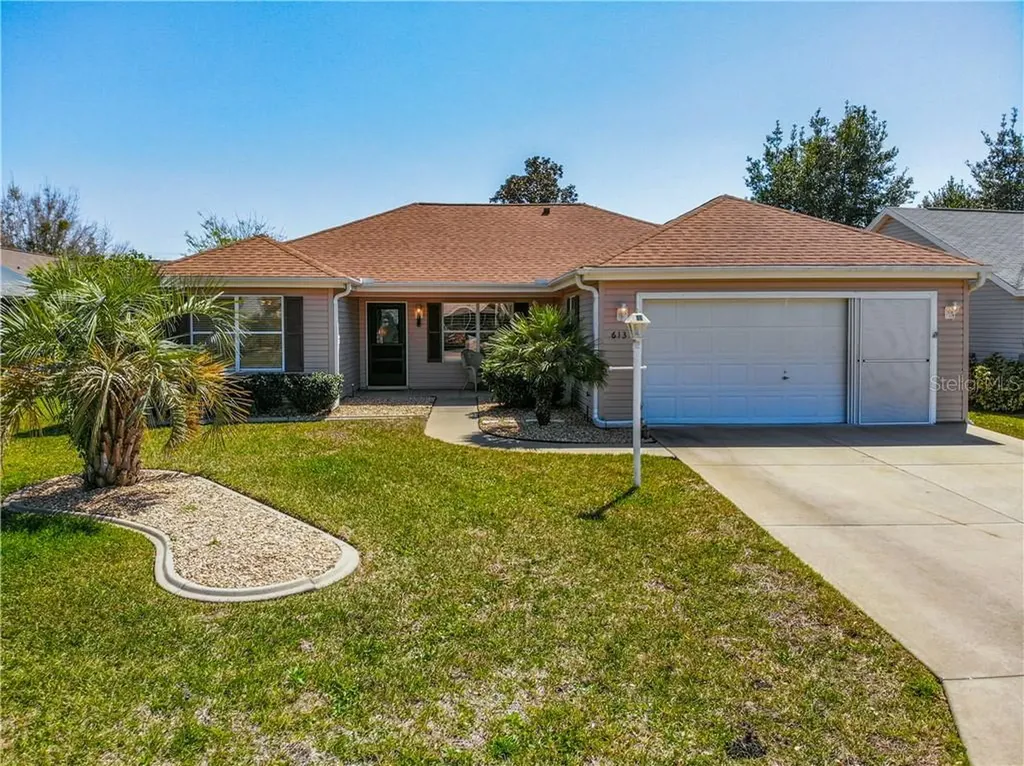 613 Juanita Court Lady Lake FL 32159