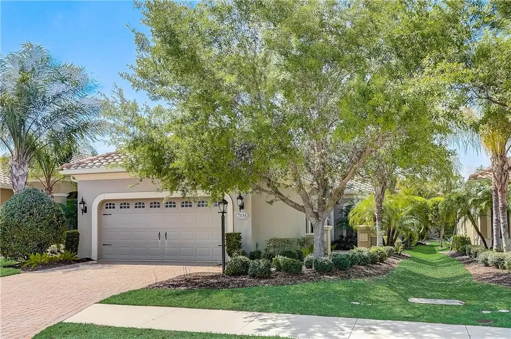 7134 Westhill Court Lakewood Ranch FL 34202