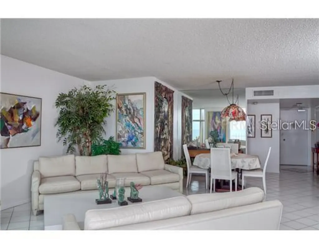 2425 Gulf Of Mexico Drive Longboat Key FL 34228