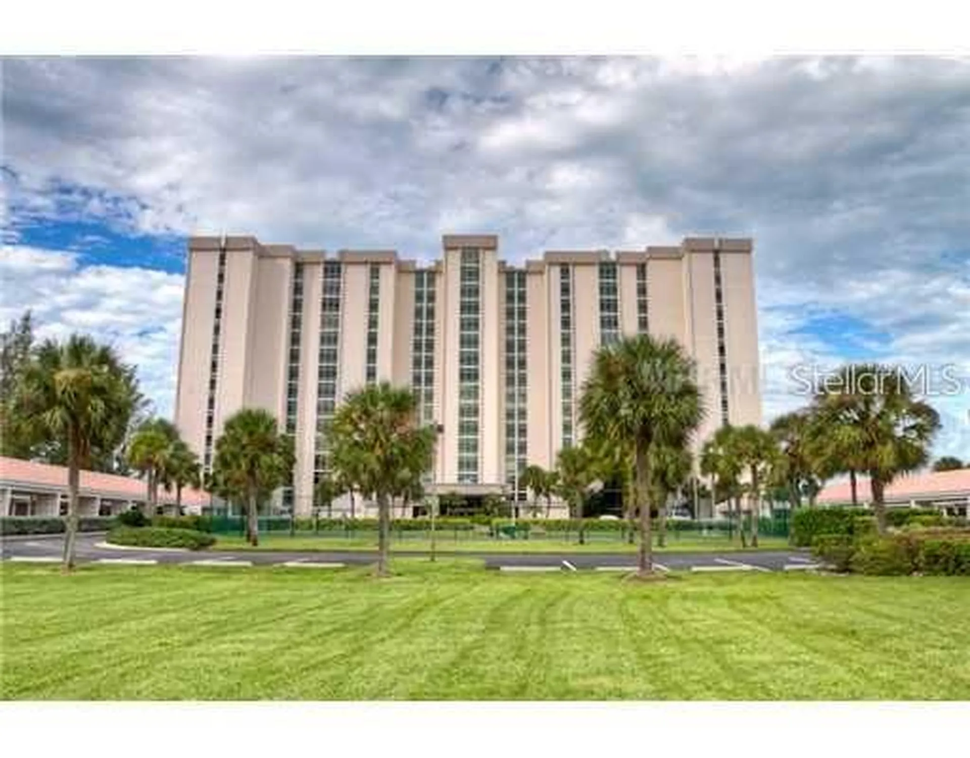 2425 Gulf Of Mexico Drive Longboat Key FL 34228