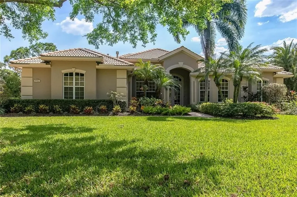 8964 Rocky Lake Court Sarasota FL 34238