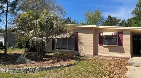 1712 Nesbitt Street Deltona FL 32725