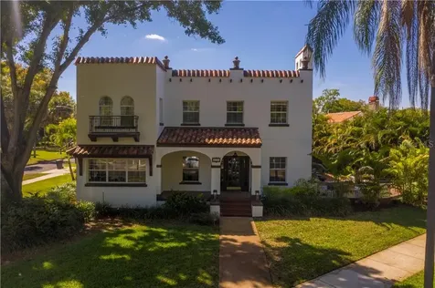 2300 Andalusia Way NE St Petersburg FL 33704