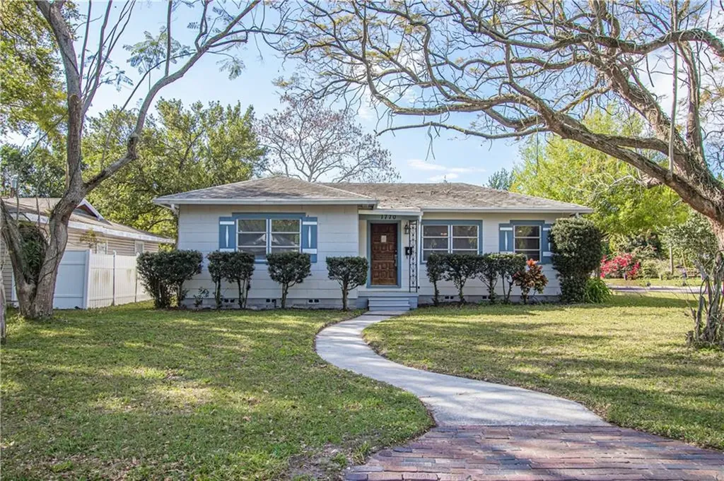 1770 26th Avenue N St Petersburg FL 33713