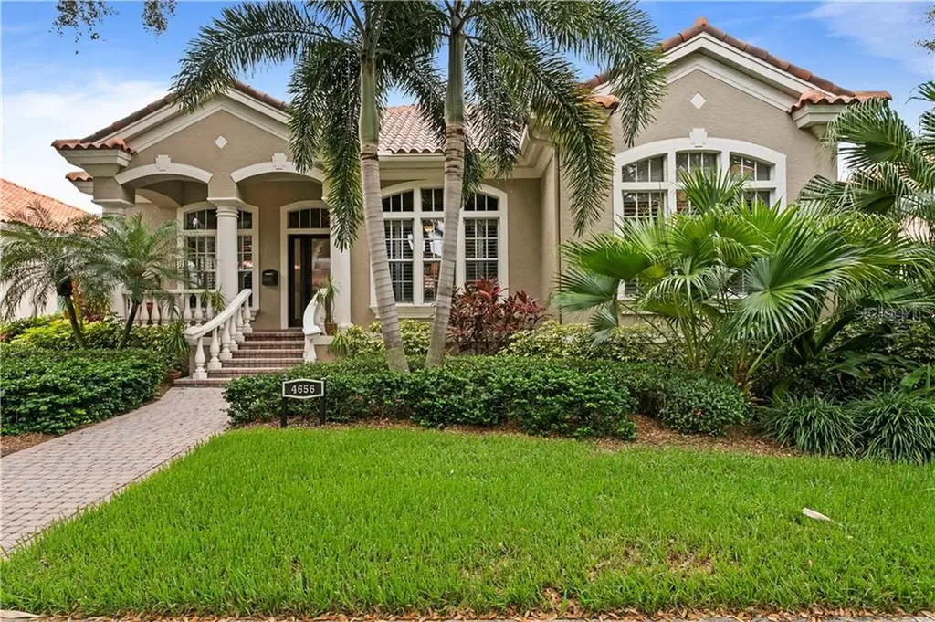 4656 Dolphin Cay Lane S St Petersburg FL 33711