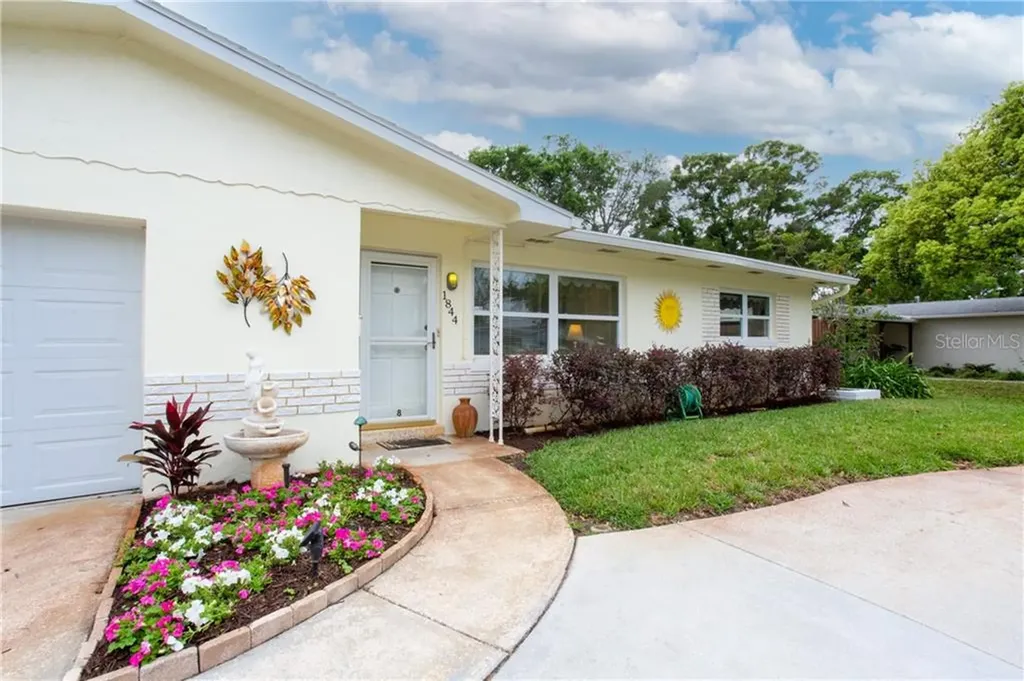 1844 59th Street N St Petersburg FL 33710
