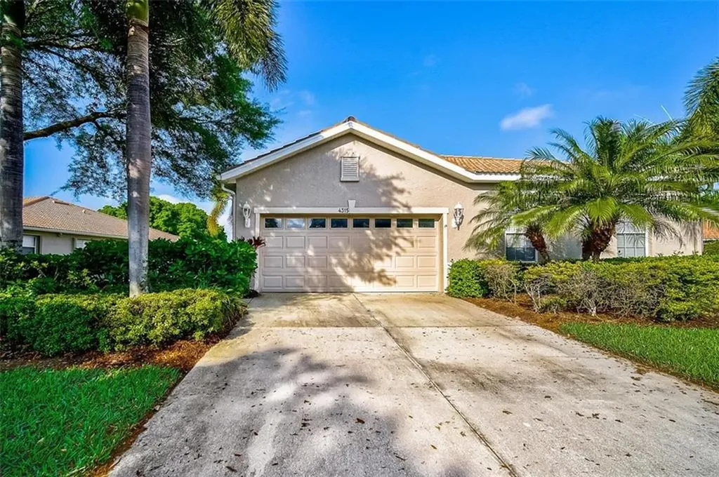 4315 Kariba Lake Terrace Sarasota FL 34243