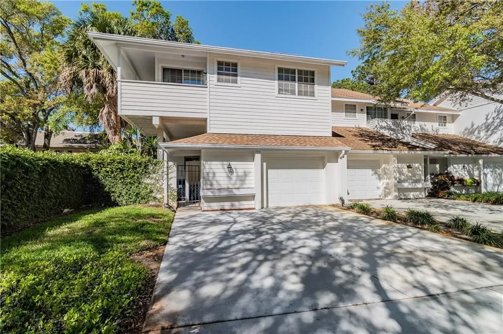 5207 Bayshore Boulevard Tampa FL 33611