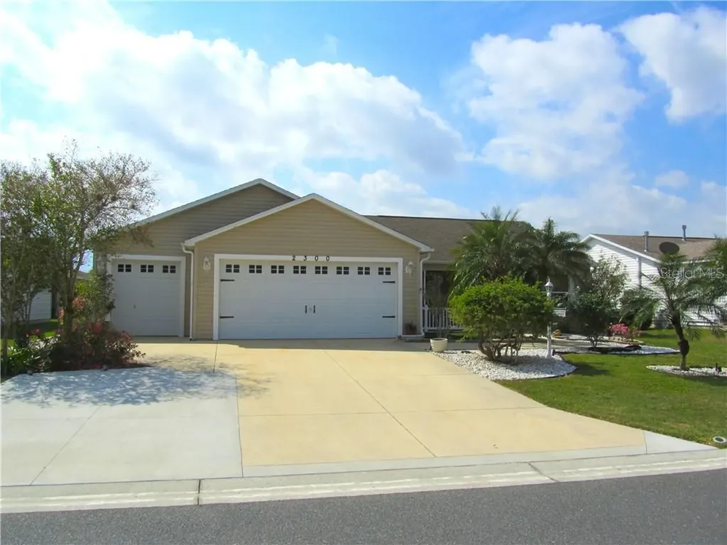 2300 E Gaffney Avenue The Villages FL 32162
