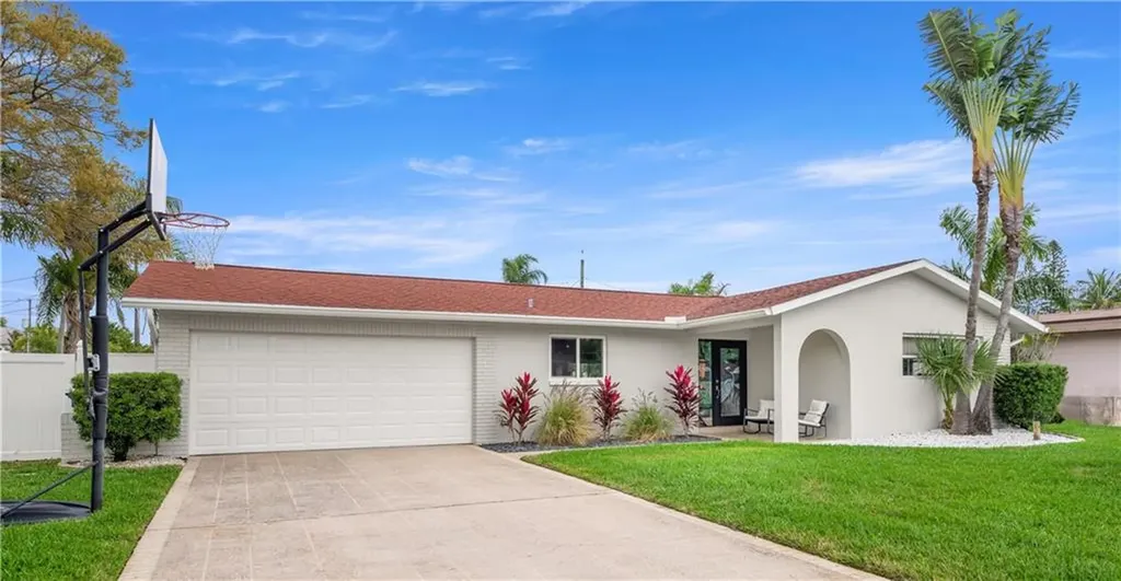 6960 Grande Vista Way S South Pasadena FL 33707