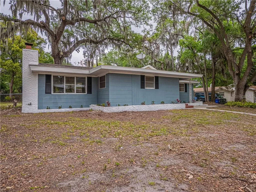 744 E Valencia Street Lakeland FL 33805