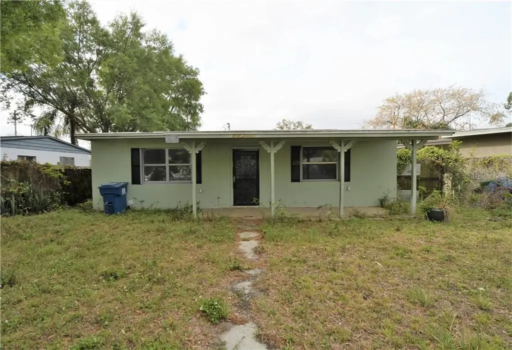 1926 16th Avenue N St Petersburg FL 33713
