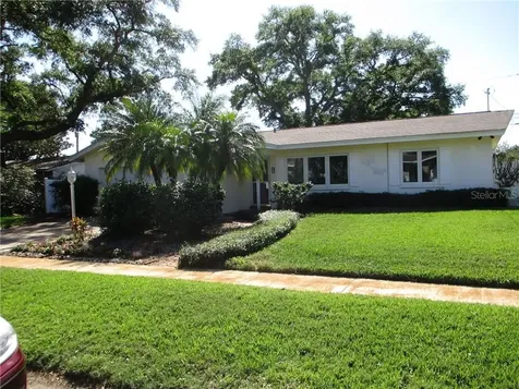 1862 Paradise Lane Clearwater FL 33756