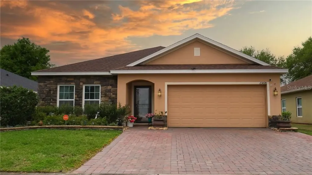 23828 Companero Drive Sorrento FL 32776